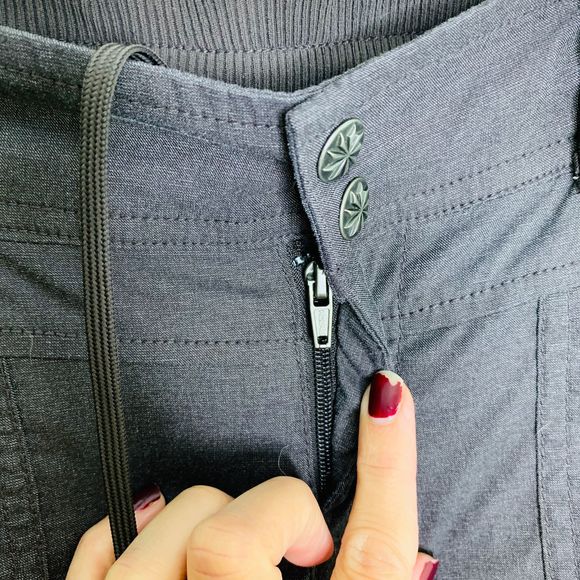 Athleta Gray Shasta Hiking Convertible Pants 8P - Picture 7 of 12